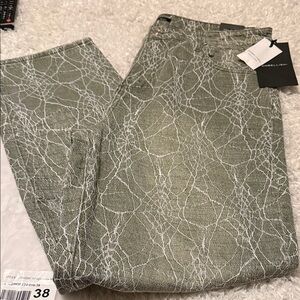 Embellished “spider” jeans straight fit NWT size 38